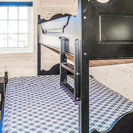 بيت للعطل 5 Bedroom In Matredal Matre