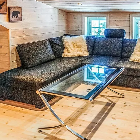 5 Bedroom In Matredal בית נופש