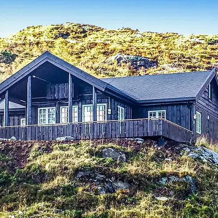 5 Bedroom In Matredal * Matre